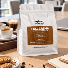 Görseli Galeri görüntüleyiciye yükleyin, Full Crema – Espresso Harmanı – ofis masasında espresso – Mode On Coffee Co.