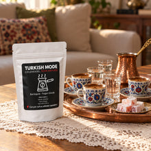 Görseli Galeri görüntüleyiciye yükleyin, Turkish Mode Türk Kahvesi 5'li Paket – 100 g paket ile Türk kahvesi ve lokum sunumu – Mode On Coffee Co.