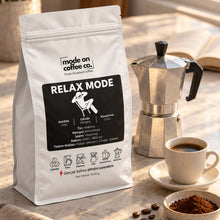 Görseli Galeri görüntüleyiciye yükleyin, Relax Mode – Kolombiya Filtre ve Espresso Kahve – 1 kg paket ile moka pot ve kahve fincanı – Mode On Coffee Co.