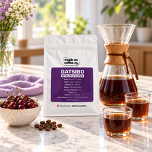 Görseli Galeri görüntüleyiciye yükleyin, Gatsibo Rwanda Nitelikli Filtre Kahve – Chemex ile demleme – Mode On Coffee Co.
