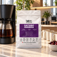 Görseli Galeri görüntüleyiciye yükleyin, Gatsibo Rwanda Nitelikli Filtre Kahve – 1 kg paket ile filtre kahve makinesi – Mode On Coffee Co.

