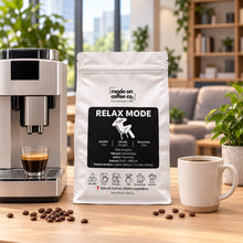 Görseli Galeri görüntüleyiciye yükleyin, Relax Mode – Kolombiya Filtre ve Espresso Kahve – 1 kg paket ile tam otomatik kahve makinesinde espresso – Mode On Coffee Co.
